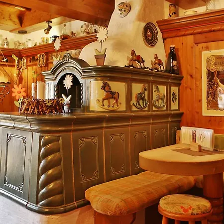 Szálloda Restaurant Falken 3*